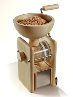 Manual grain mill