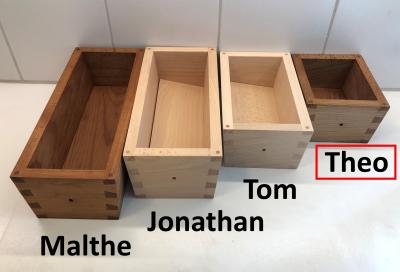 Picture of Bread mould in beech wood - 0,9 l - Theo - Bread moulds in beech wood.<br>Note: The dark moulds are<br>pre-baked, the ligher ones are not yet baked