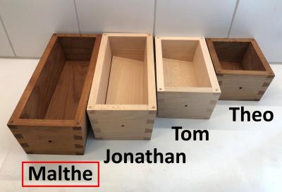 Picture of Bread mould in beech wood - 2,3 l - Malthe - Bread moulds in beech wood.<br>Note: The dark moulds are<br>pre-baked, the ligher ones are not yet baked