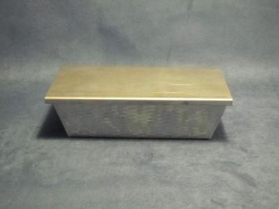 Picture 2 of 2 - Loaf tin cover - 25cm
